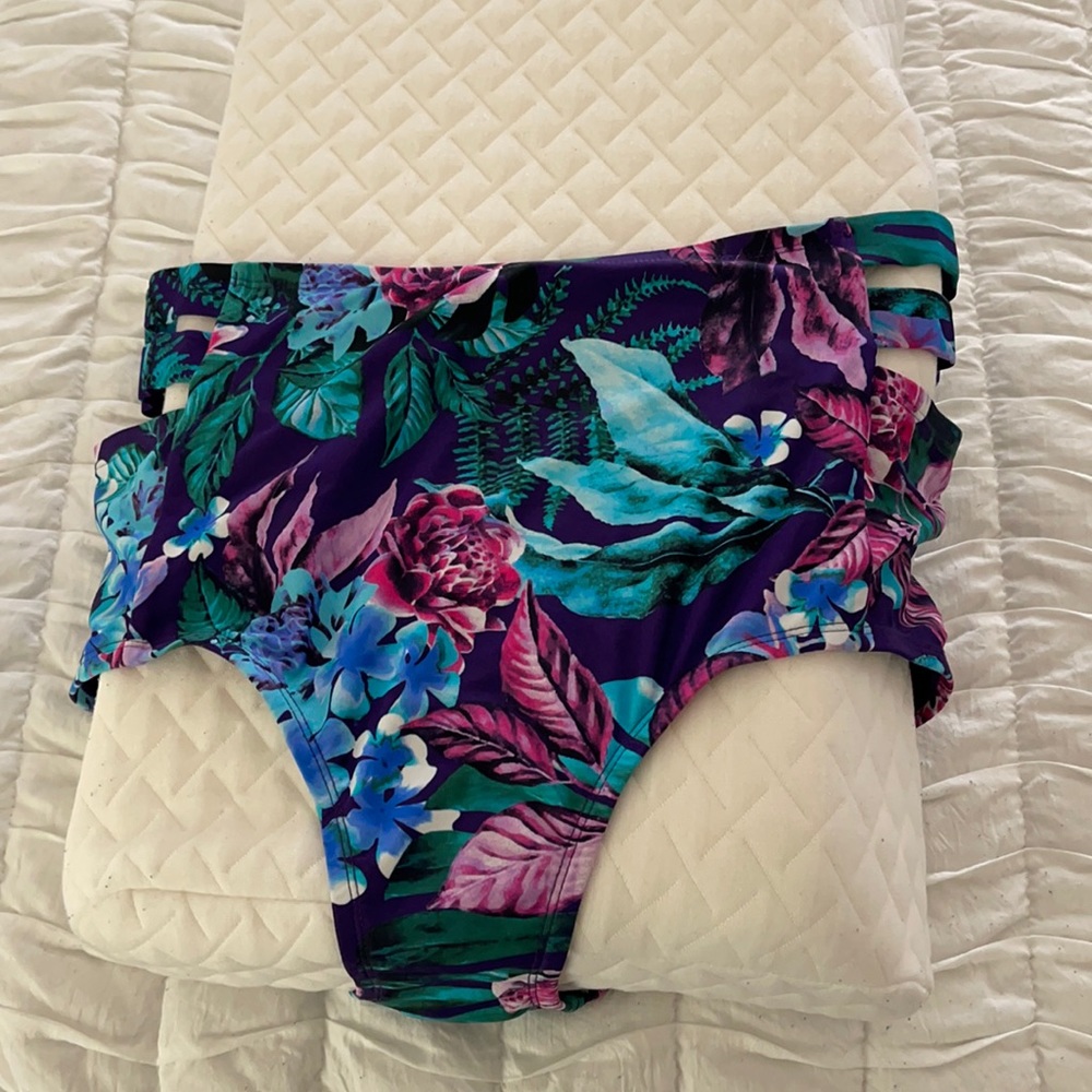 Swimsuits for all, size 16